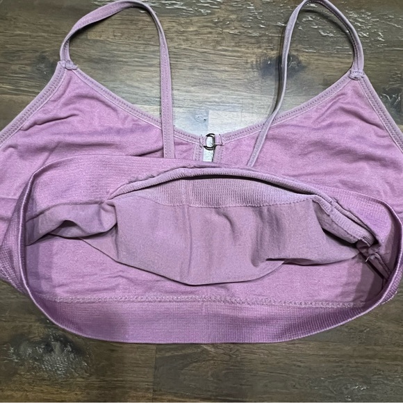 ✅ Danskin pink bralette with racer back adjustable straps - Picture 9 of 10
